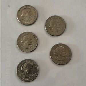 Lot of 5 - 1979 Susan B Anthony coins